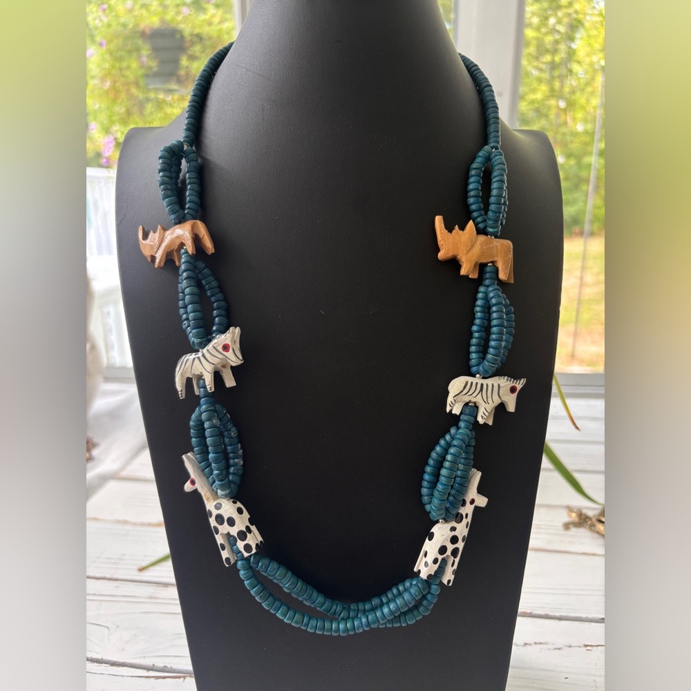 Dark Blue Beaded Wooden Animal Safari Necklace Giraffe Zebra Rhino Vintage